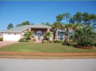 1527 Winding Shore Dr, Gulf Breeze, FL 32563