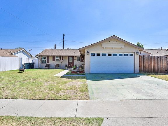 2nd image of 7936 La Costa Cir