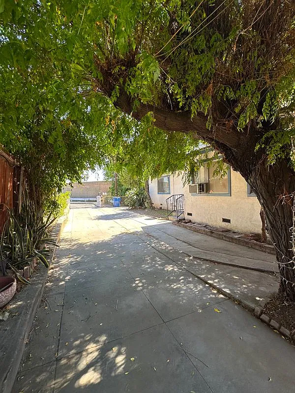 2 bed, 1.0 bath, 603 sqft, $2,500 — Photo 3