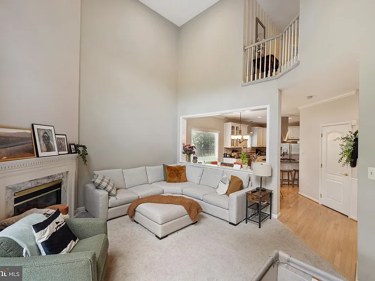 2207 Frank St — Photo 18