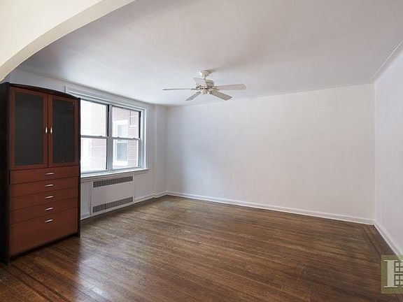 2nd image of 304 W 55th St #1G