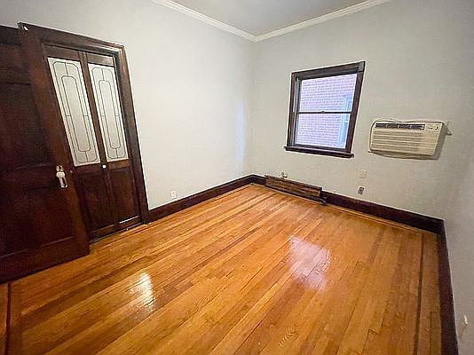 4th image of 31-71 30th St #2