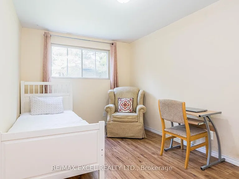 12 College Cres — Photo 13