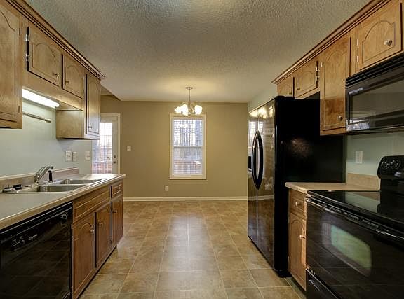 5th image of 3794 McAllister Dr