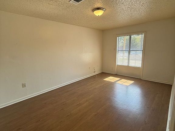 4th image of 1346 Jade Ave APT B