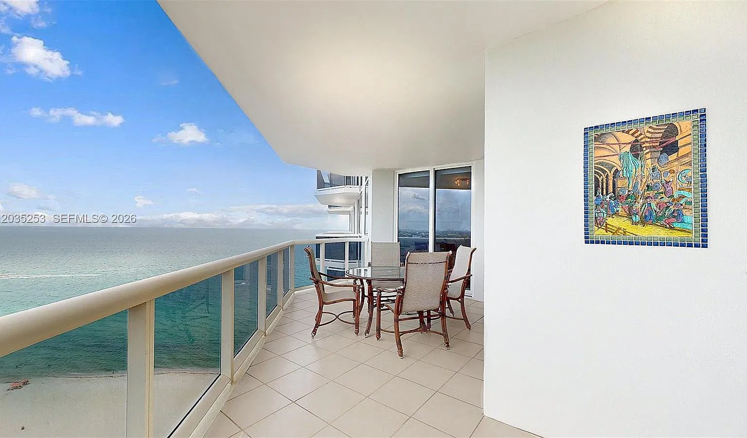 Blue Diamond Condo — Photo 4