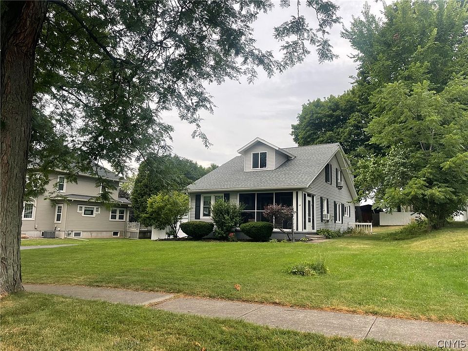 1st image of 118 W Hamilton Ave