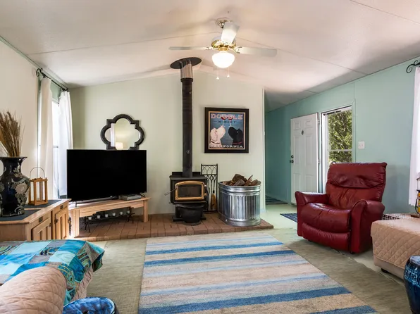 95 & 99 Carolino Canyon Rd, Tijeras, NM 87059