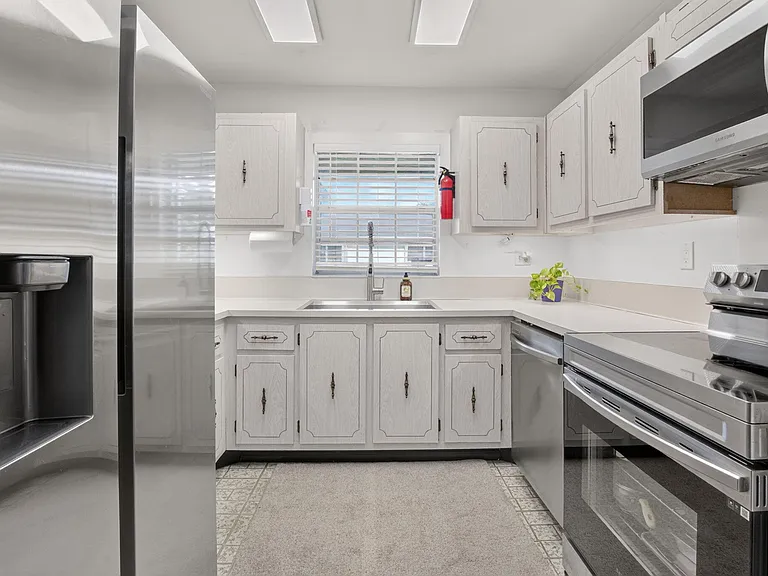 5037 Lakefront Blvd #A — Photo 15