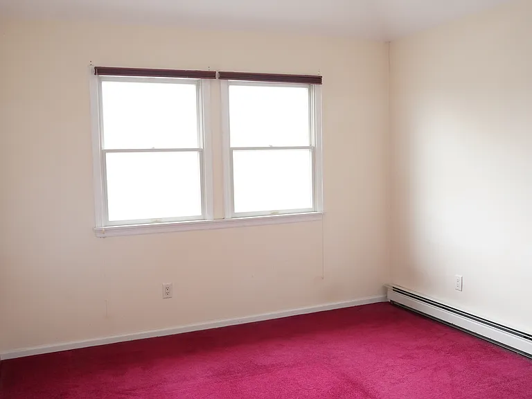 111 Fulton Ave — Photo 15
