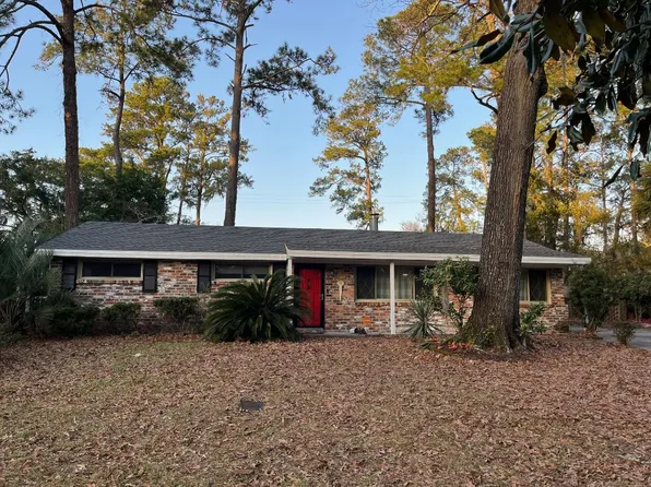 18 Silverstone Cir, Savannah, GA 31406