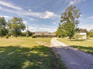 2045 Joe Brown Rd, Columbia, TN 38401