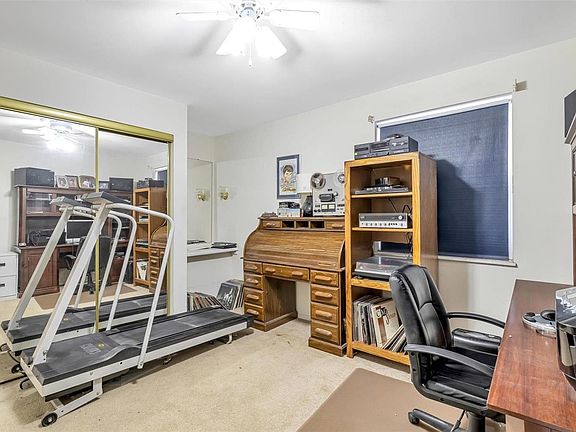 5th image of 11910 Gravois Rd APT 3