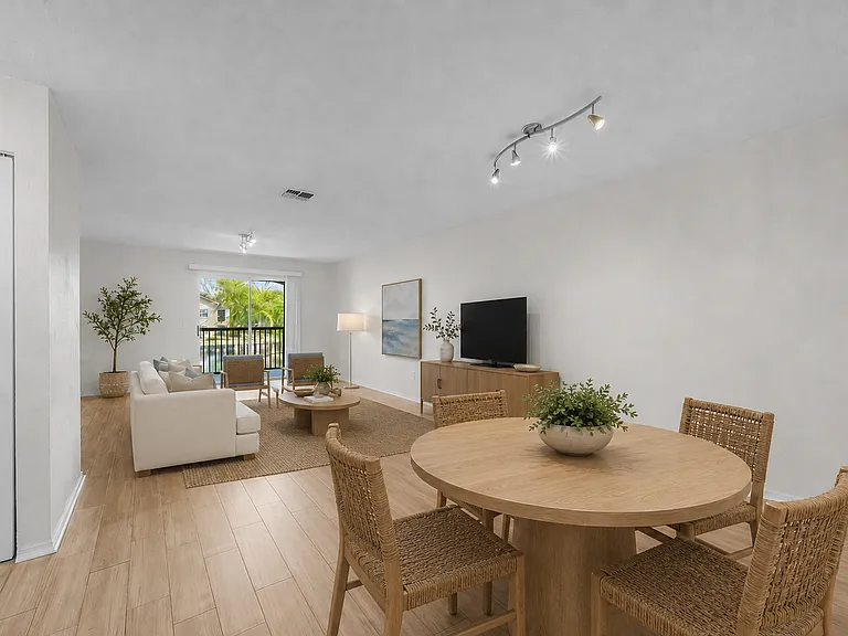 19 Arbor Club Dr #211 — Photo 11