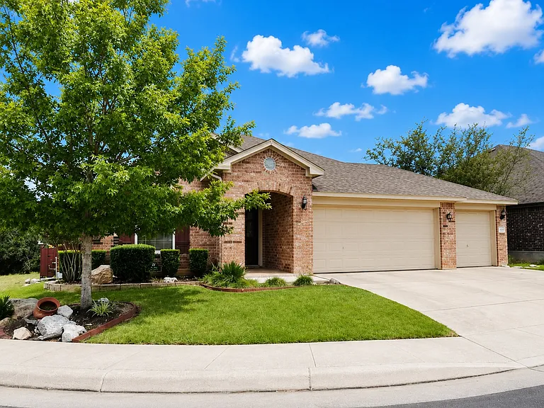 2724 Tuscan Crst — Photo 1