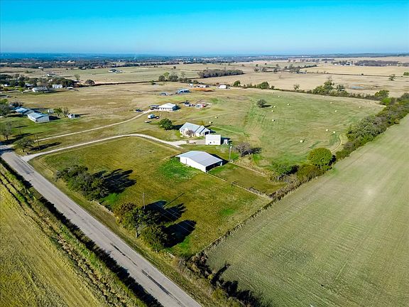 5th image of 8500 Nix Rd