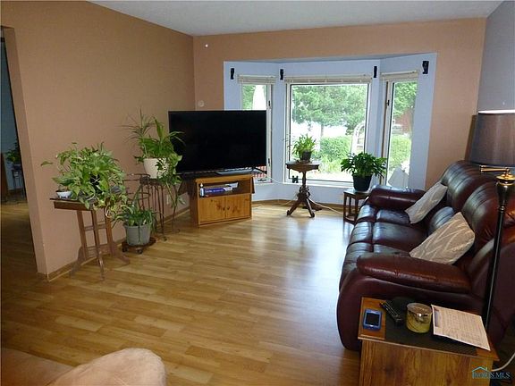 3rd image of 3823 Marvindale Dr
