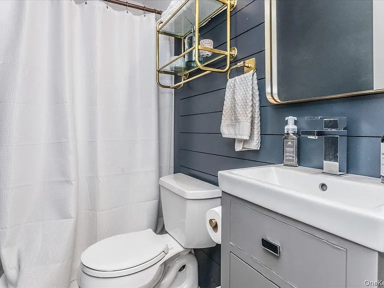 1214 Maple Ave — Photo 16