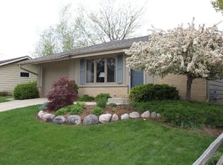 4708 71st St, Kenosha, WI 53142