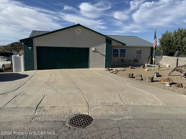 1318 Plumtree Cir, Bloomfield, NM 87413