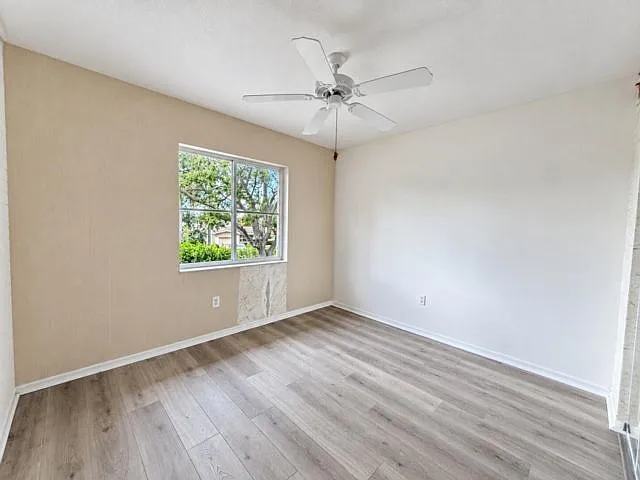 3 bed, 2.5 bath, $4,300 — Photo 3