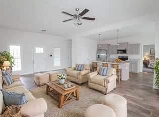 307 Four Seasons Dr, Statesboro, GA 30458