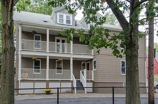 10 Pratt St #1
