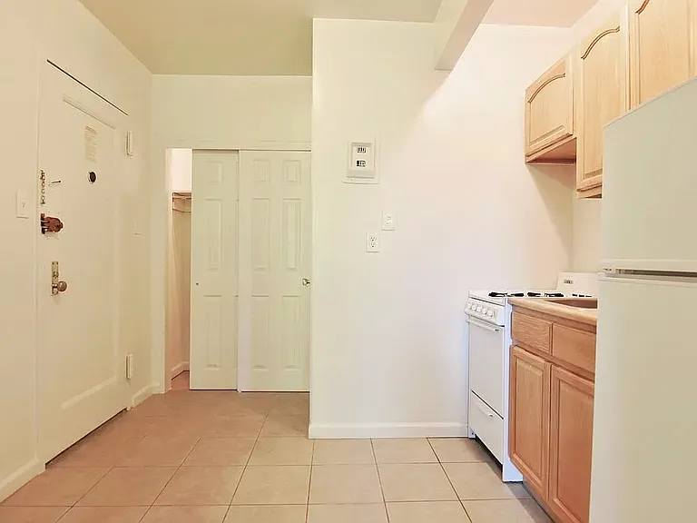 144 W 92nd St #3A — Photo 7