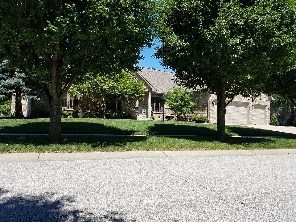1st image of 7456 Rooses Dr
