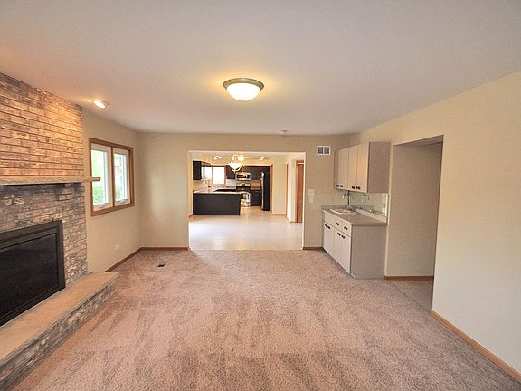 3rd image of 11040 Granite Dr