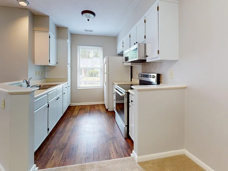 1203 Wilshire Cir — Photo 11