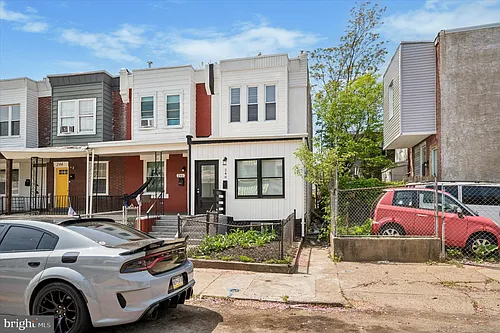 248 N Alden St Photo 1