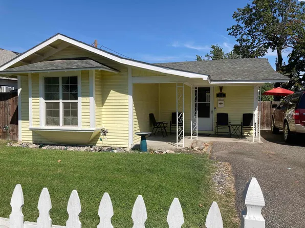 119 E 3rd Ave, Kennewick, WA 99336