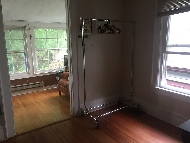 815 Lancaster Ave — Photo 7