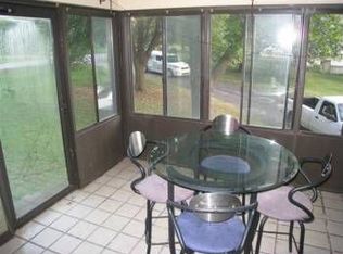 9328 Stubbs Rd, Kansas City, MO 64138