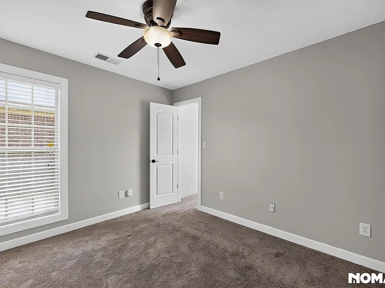 82 Grove Hill Ln — Photo 22