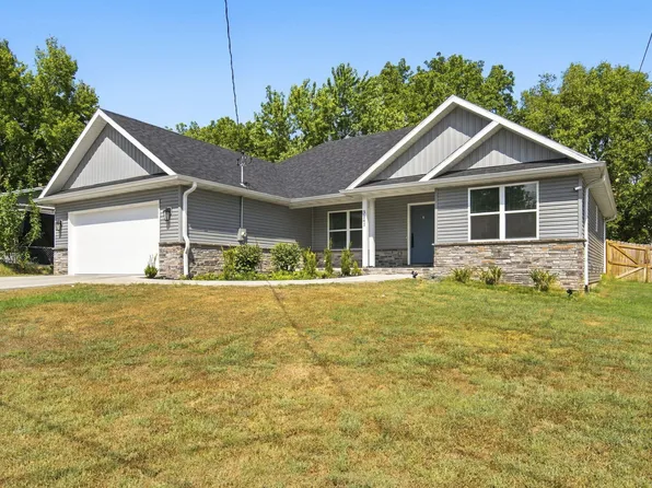 3141 E Iroquois Street, Springfield, MO 65804