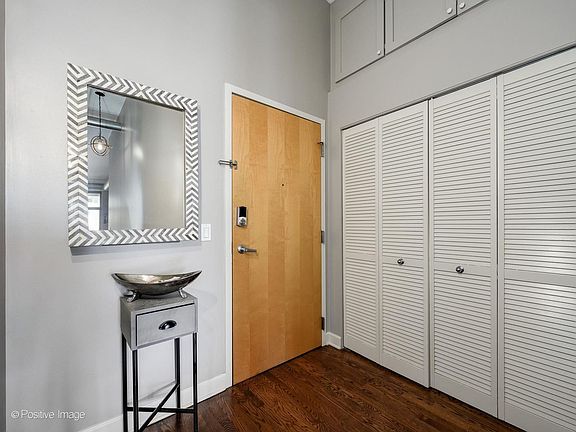 2nd image of 1301 W Madison St APT 407