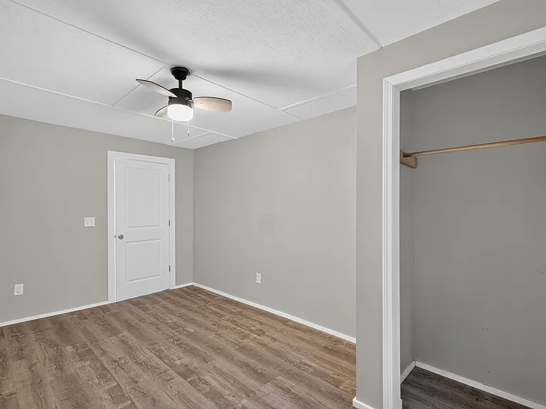 2387 Garden Ct — Photo 24