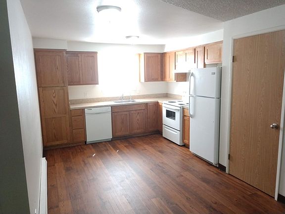 3rd image of 390-414 Madrona Ave S #396
