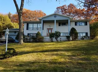 12 Leslie Dr, Scranton, PA 18505