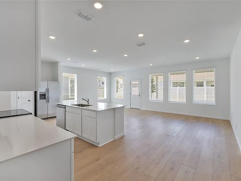 5152 Arrowfeather Ct — Photo 5
