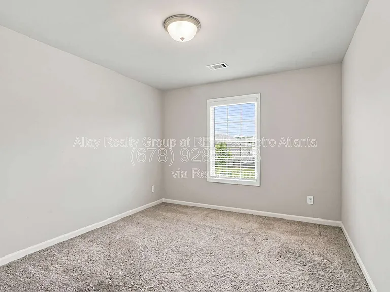 3397 Wolf Cub Cir — Photo 24
