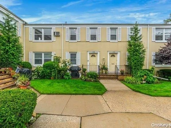 71-39 252nd Street #182B, Bellerose, NY 11426