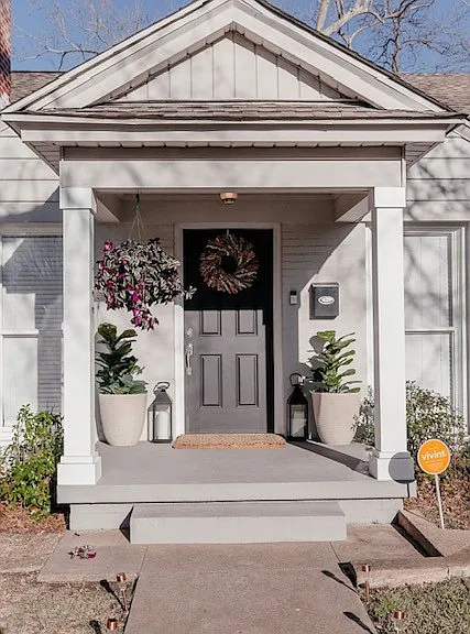 4310 Somerville Ave — Photo 2