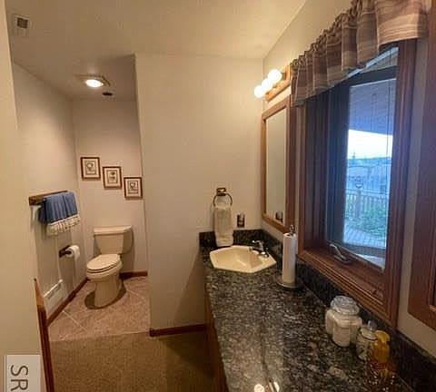 5th image of 973 Plommon Cir
