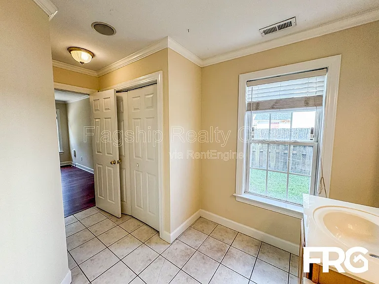 149 Emily Dr #B — Photo 24