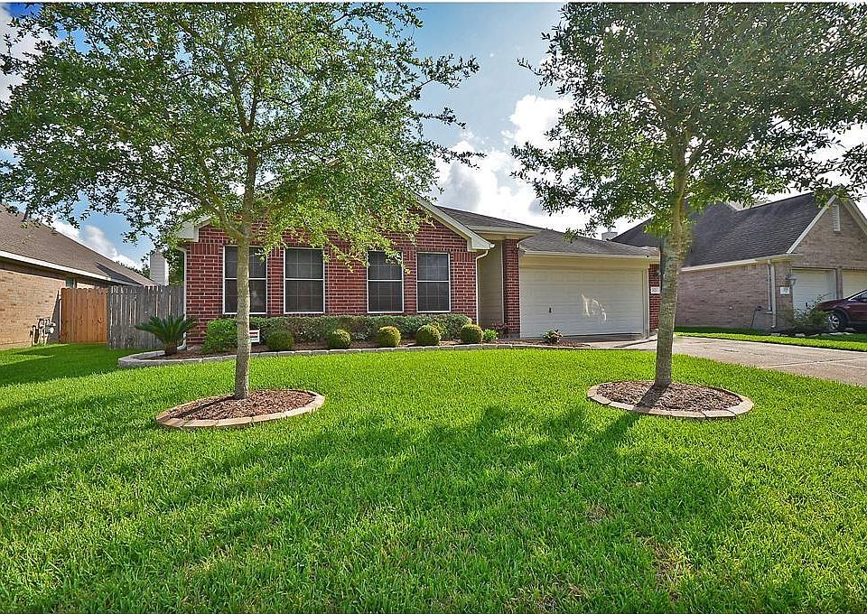 1st image of 2121 Winding Springs Dr