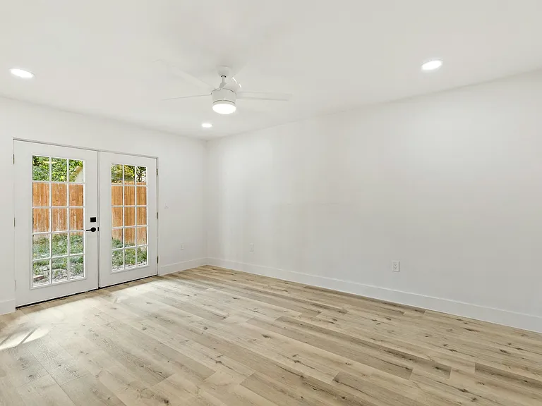 15655 Regal Hill Cir — Photo 7