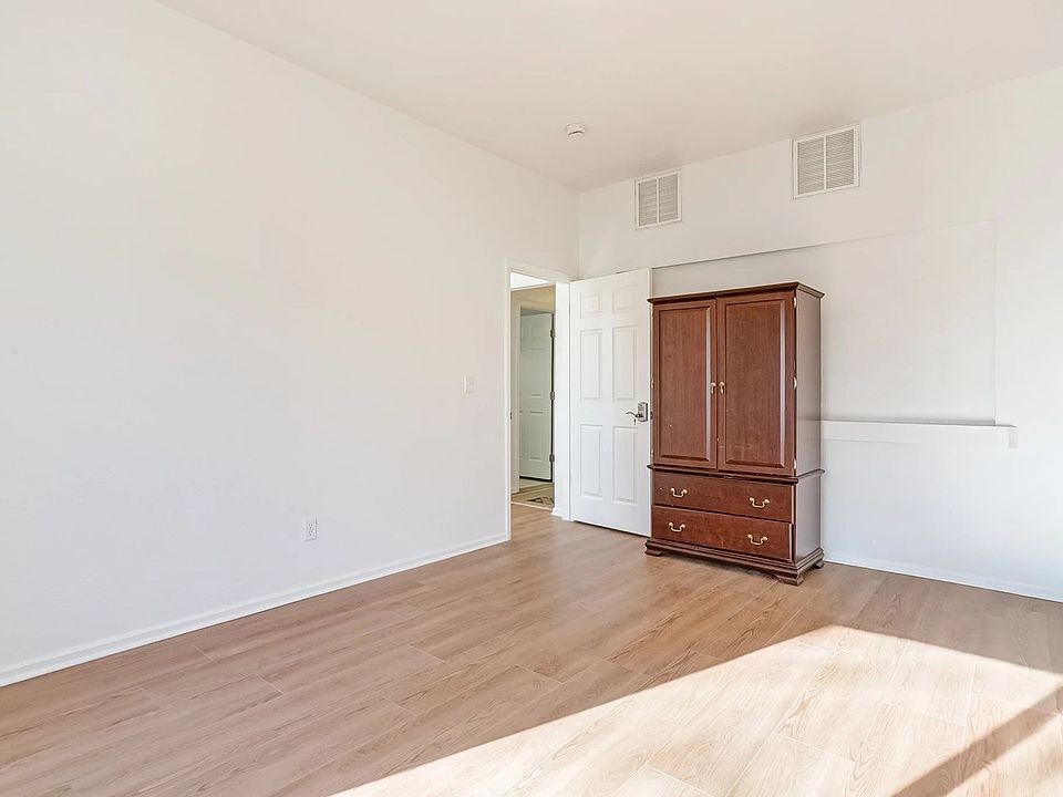 1st image of 5178 N Netherland St #10